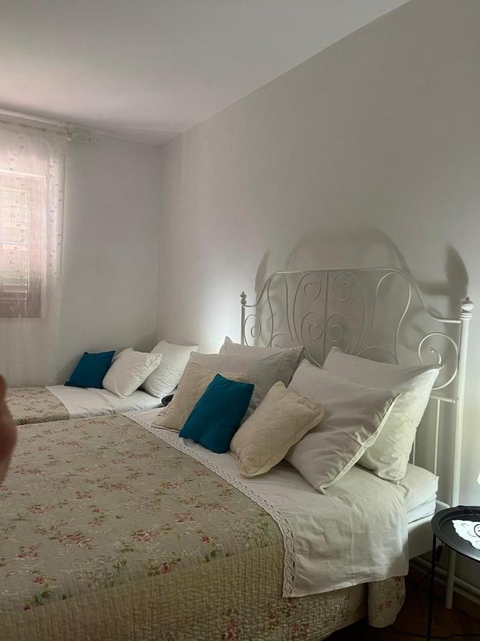 Apartment With Swimming Pool 젤사 외부 사진